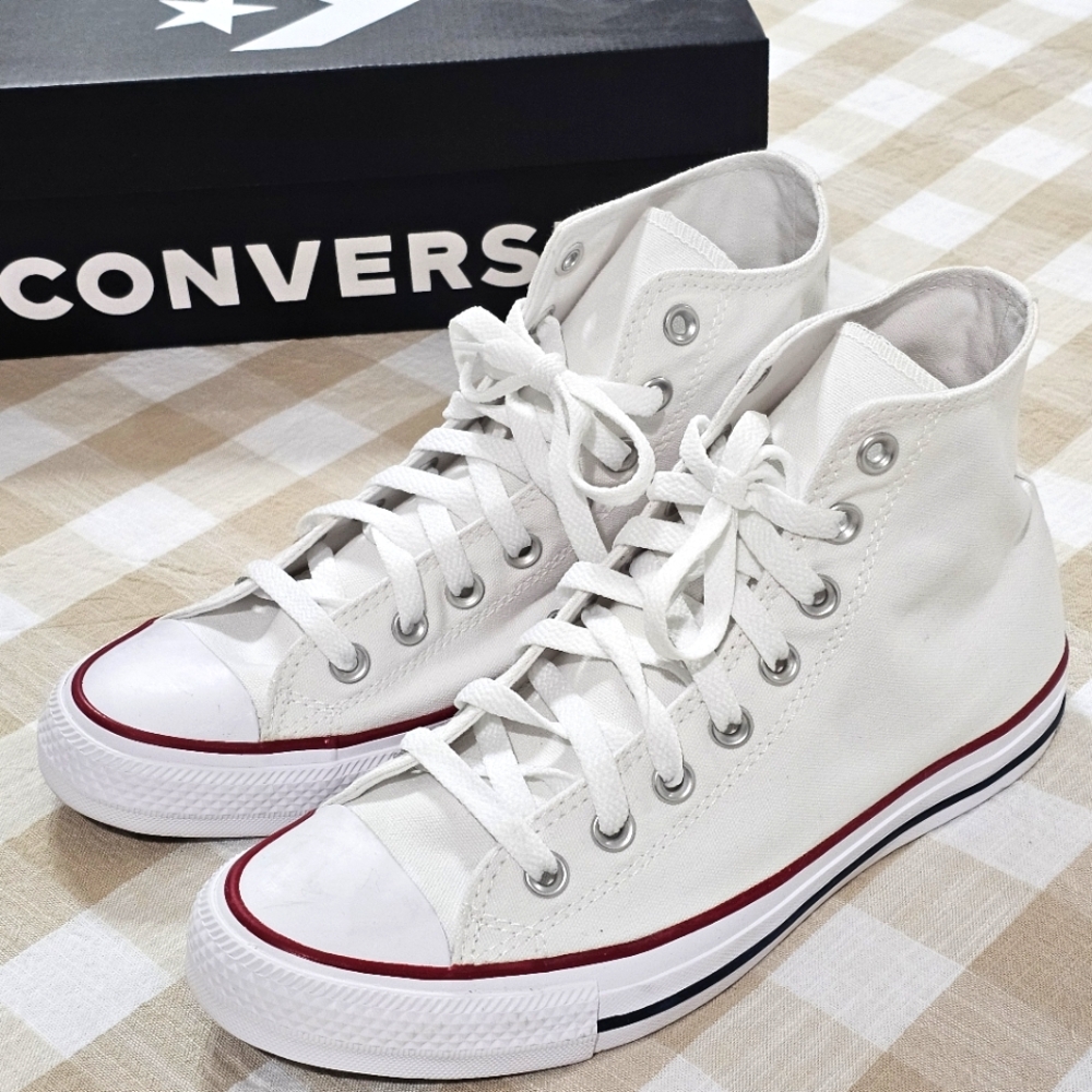 Converse Chuck Taylor All Star Canvas Sneakers, White, Mens 7, Wmns 9 - Picture 5 of 13